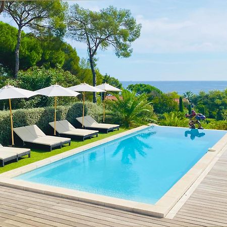 Villa Mediterranea レ・ズィサンブル エクステリア 写真